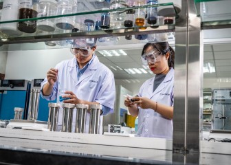 Brenntag HI & I experts testing new formulation in the application center, Ho Chi Minh, Vietnam