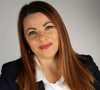 Portrait photo Nadine Rajabpour