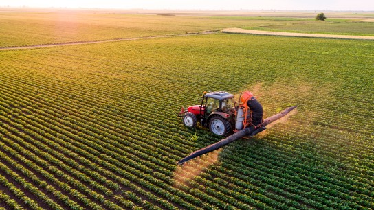 Agriculture fertilizer tractor