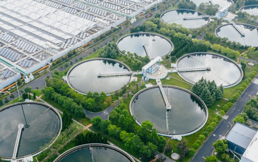 solar power station with water treatment plant